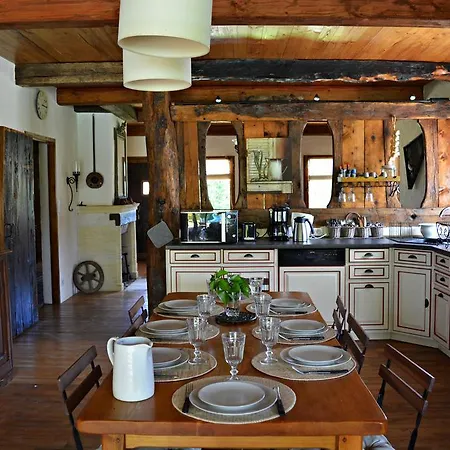 En Perigord Noir * La Borie Blanche